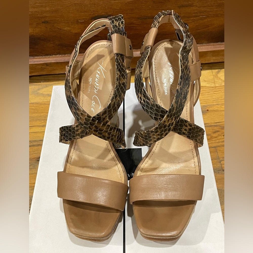 Kenneth Cole Heels Tan Leather and Snakeskin Strap Detailng Size 9